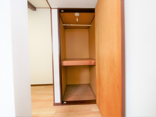 大阪市東成区大今里南３丁目のハイツの収納