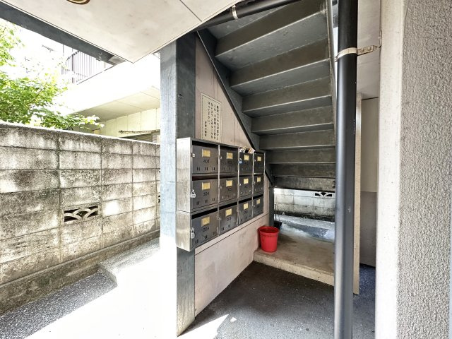 ライフ塩田のエントランス
