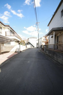 【前面道路含む現地写真】 | 【仲介手数料無料！！】日野市南平2丁目　建築条件なし売地（全1区画）1区画　3798万円