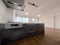 【玄関】 |  パティオ福岡東　WEST棟☆仲介手数料無料☆