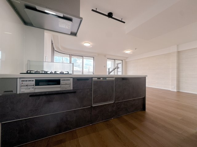 【玄関】 |  パティオ福岡東　WEST棟☆仲介手数料無料☆