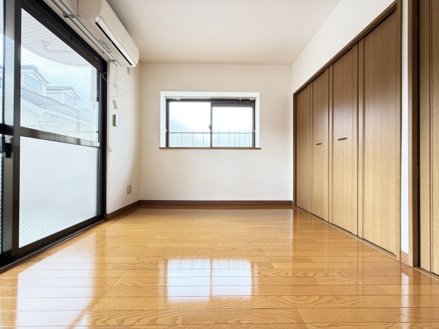 ハイツショウエイ1号館の洋室