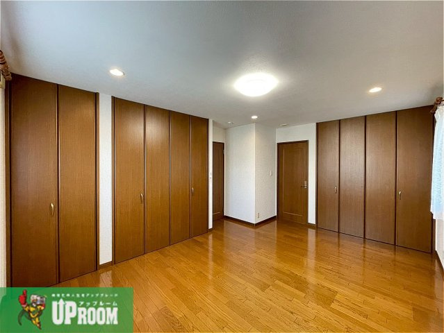 キャトルセゾンの洋室