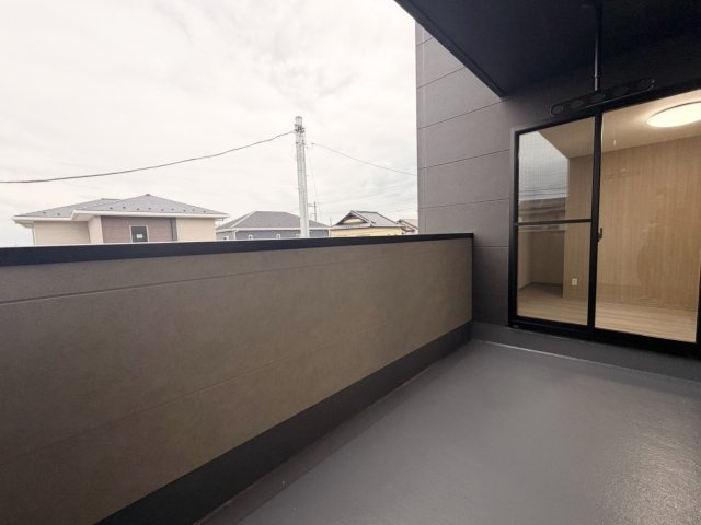 【バルコニー】
