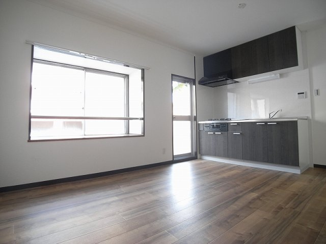 【居間・リビング】 | ファミール吉田Ⅰ