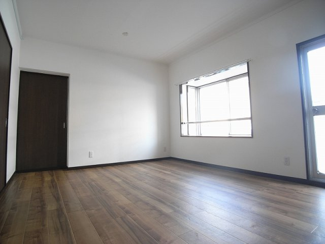 【居間・リビング】 | ファミール吉田Ⅰ