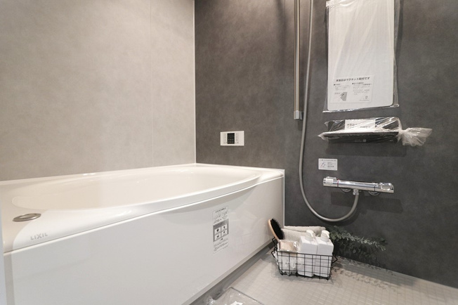 【浴室】 | メロディーハイム八戸ノ里 | ユニットバス・給湯器新調です☆