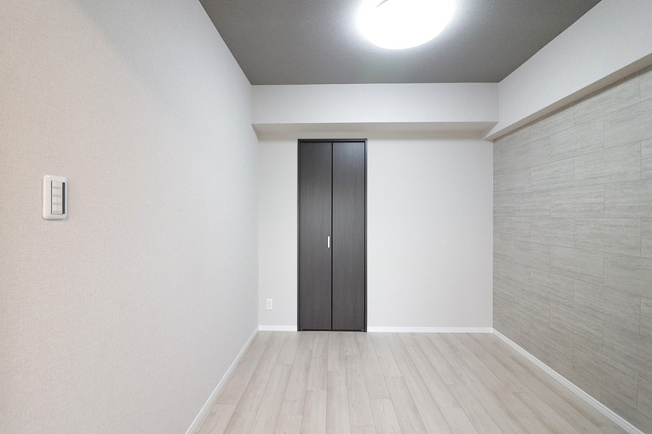 【内装】 | メロディーハイム八戸ノ里 | 【洋室4.5帖】クローゼット完備です♪