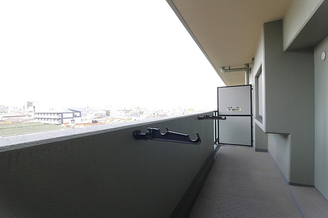 【バルコニー】 | メロディーハイム八戸ノ里 | 西向きのバルコニーです☆