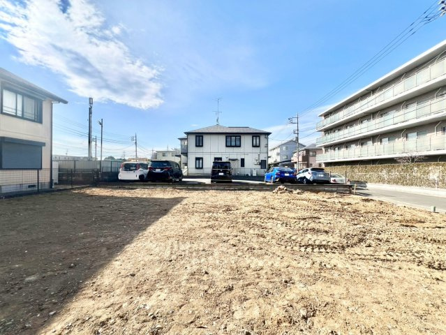 世田谷区喜多見1丁目　建築条件無し売地　全2区画の外観|2026.02.06撮影

現地ご見学希望・資料請求などお気軽にお問い合わせ下さい！
03-5990-5201