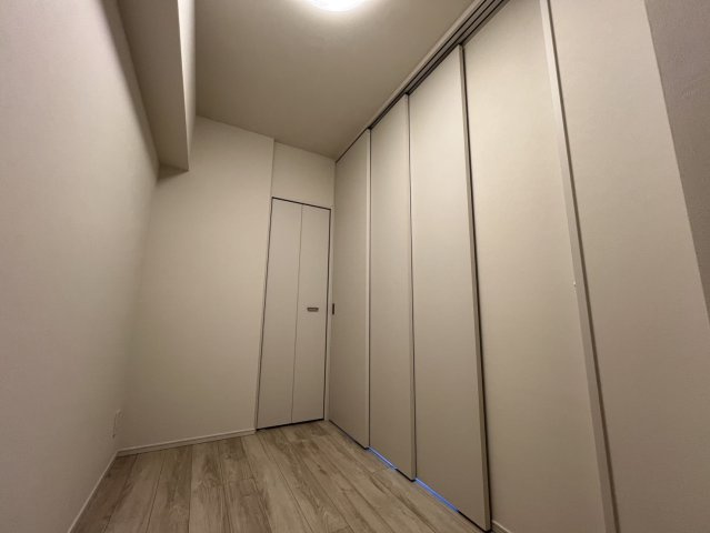 仕切りを閉じるといい雰囲気ですわよ！