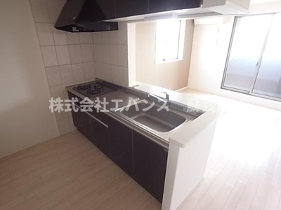 【キッチン】 | ルミナス | 使いやすいキッチンです