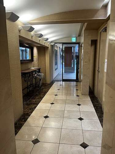 【ロビー】 | Ｔｈｅ　Ｂｌｕｅ　８