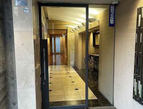 【エントランス】 | Ｔｈｅ　Ｂｌｕｅ　８