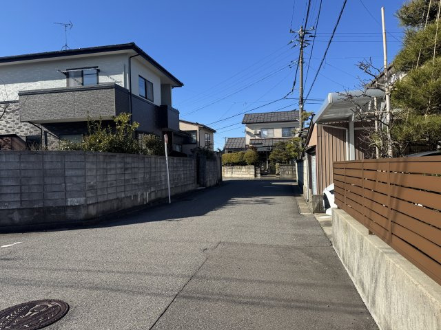 中央区山二ツ2丁目　土地の前面道路含む現地写真