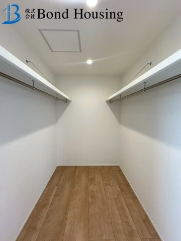 ファミリークロークあり収納豊富　二見町福里　新築限定1棟の洋室