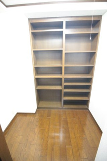 【洋室】 | 大松ビル | 8帖　書斎