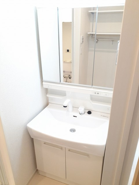 アールブリーゼAの洗面所