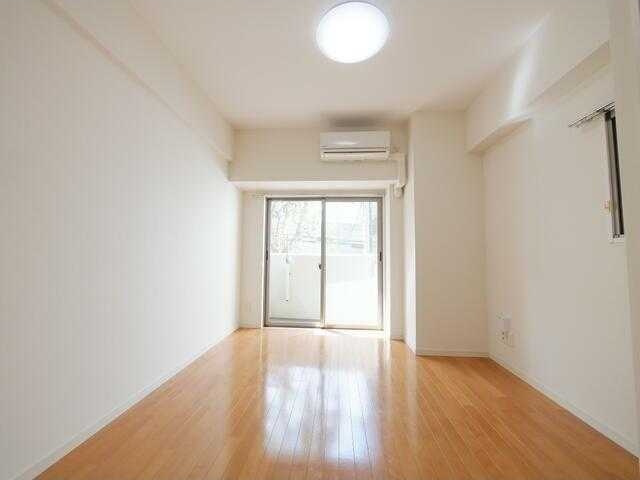 ユニオネスト御茶ノ水の洋室