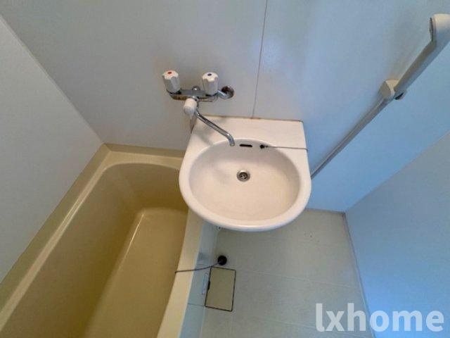 アンフィニィ・橋の内Ⅳの洗面所|スペースが確保できる洗面所です