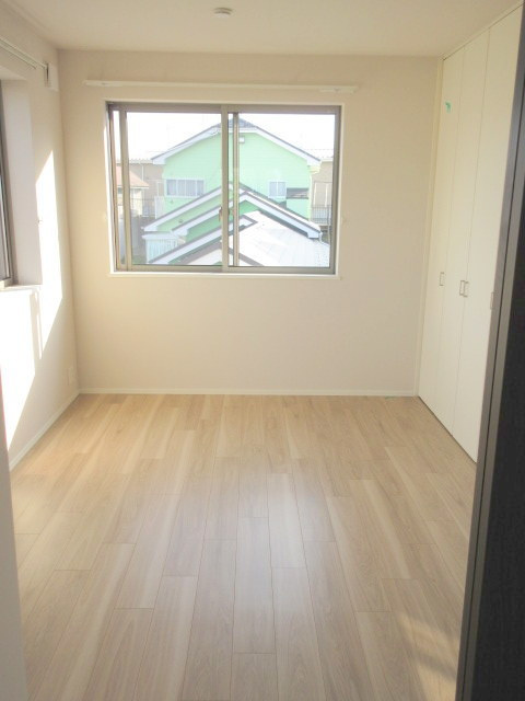 サンテラス協和の洋室