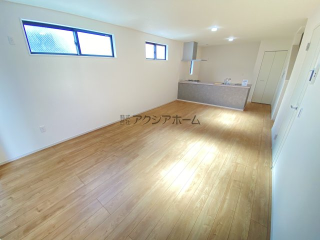 所沢市上安松・全8棟　新築一戸建　1号棟　の居間・リビング
