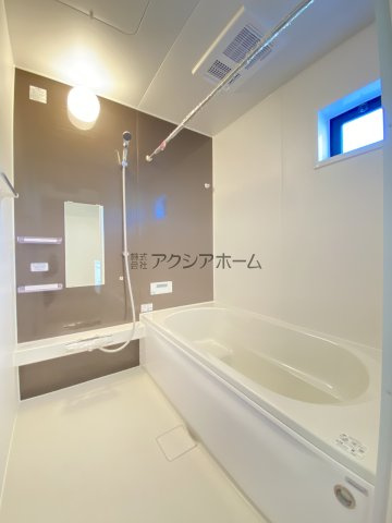所沢市上安松・全8棟　新築一戸建　1号棟　の浴室|1坪サイズ・浴室乾燥機付ユニットバスで一日の疲れを癒しましょう♪