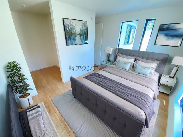 所沢市上安松・全8棟　新築一戸建　1号棟　の寝室|洋室8.5帖（家具はCG画像での表示になります）