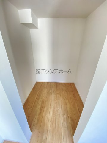 所沢市上安松・全8棟　新築一戸建　1号棟　の寝室|洋室8.5帖WIC
