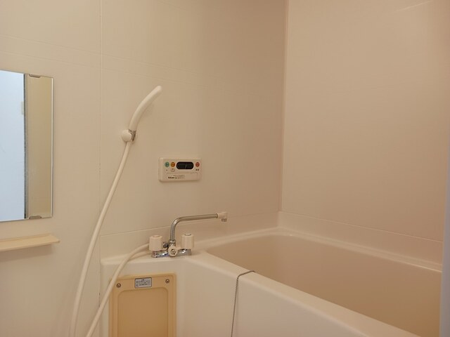 フレ　シャトー　Ａ棟の浴室