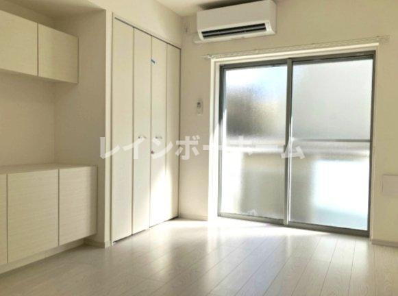 ガーデン アステリア 西千葉の居間・リビング