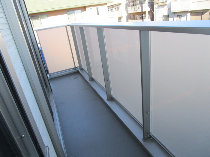 アレクシスのバルコニー