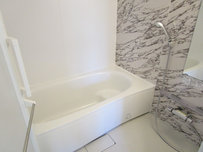 アレクシスの浴室