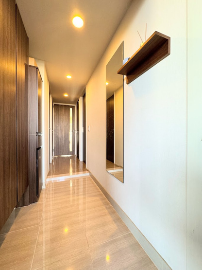 【玄関】 | オハナ淵野辺ガーデニアシーズンレジデンス | ◆明るい玄関です！散らかりやすい玄関もスッキリする大容量のシューズボックス付き。