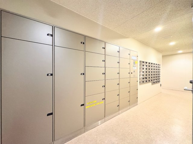 【その他共用部分】 | オハナ淵野辺ガーデニアシーズンレジデンス | ◆宅配ボックスがあれば、外出中はもちろん在宅中でも手が離せないときなどにお荷物の配達が完了。