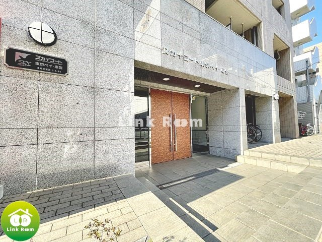 スカイコート東京ベイ東雲のエントランス