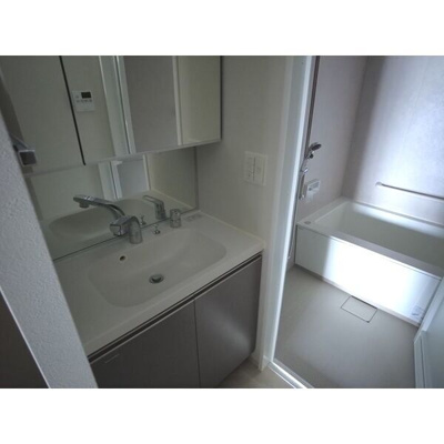 【洗面所】 | ラシュレ北浜 | 洗面所です