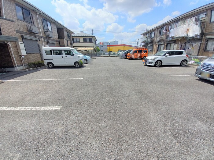 ディアコートの駐車場|駐車スペースもあります
