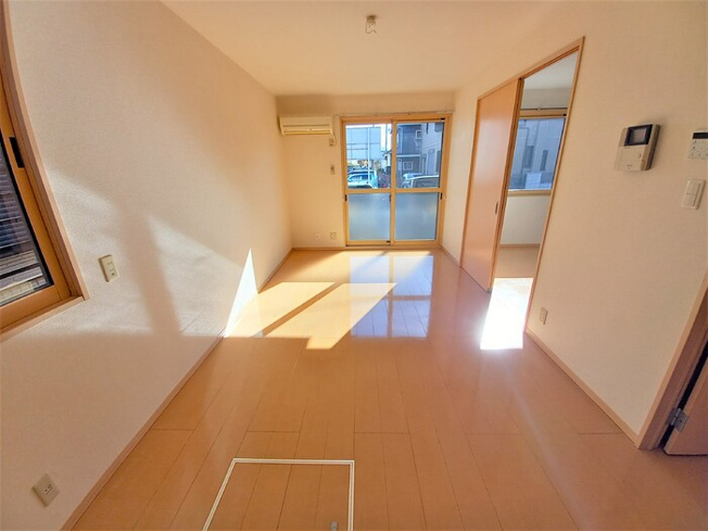 【居間・リビング】 | ディアコート | おしゃれなリビングです