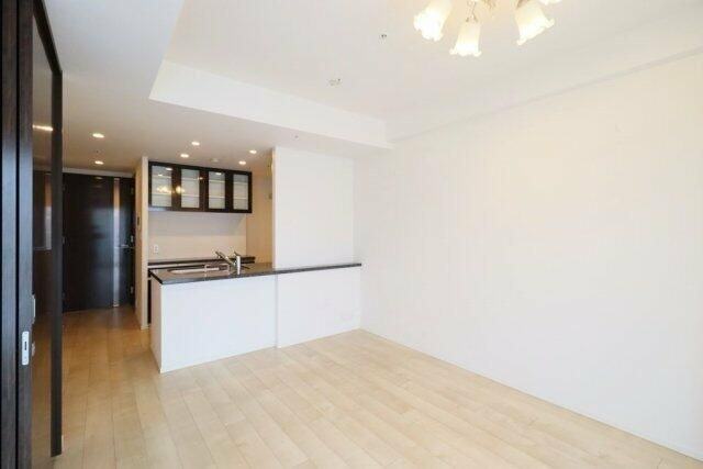 シティハウス目黒ザ・ツインＳＯＵＴＨ棟の居間・リビング