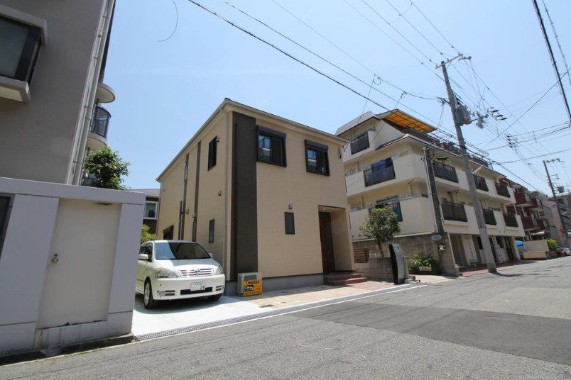 本庄町1丁目貸家の外観