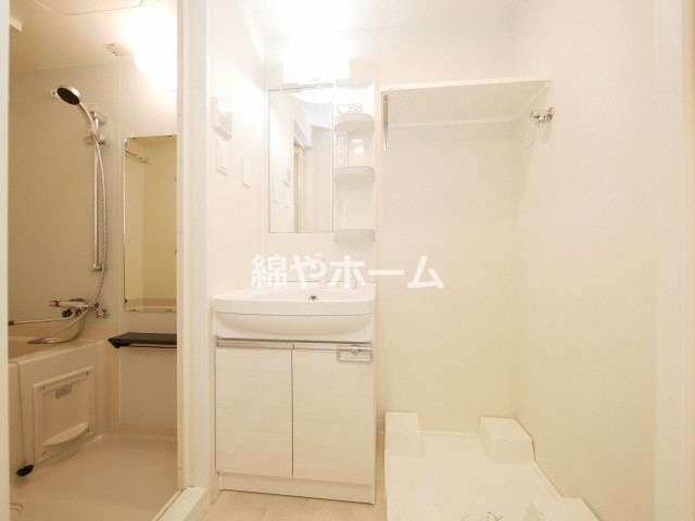 セオリー大阪パーチェの独立洗面台|独立洗面化粧台付き