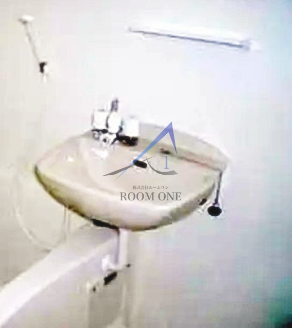 クレセント橋場Aの洗面所|洗面台です。