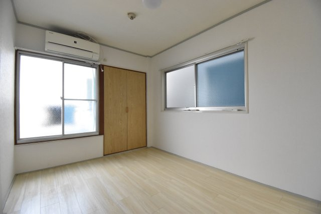 ナチュラル遠里小野の居間・リビング