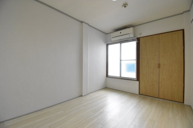 ナチュラル遠里小野の寝室