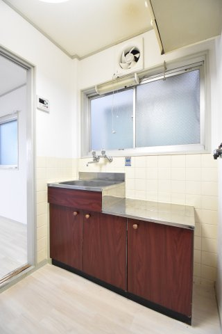 ナチュラル遠里小野のキッチン