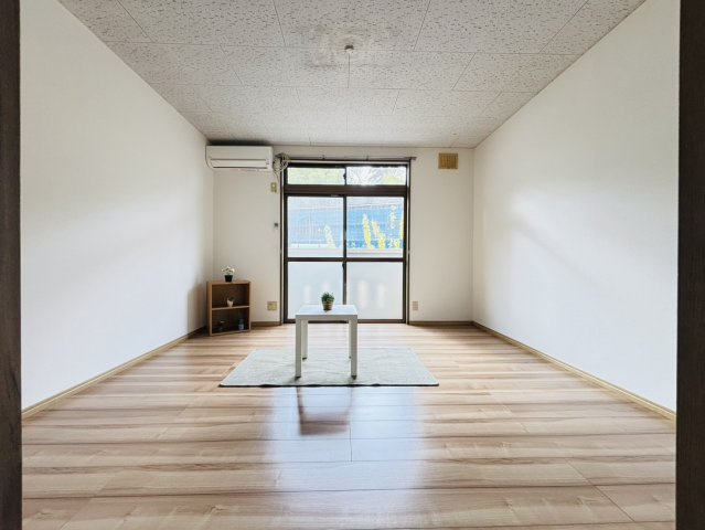 太宰府市石坂２丁目の賃貸マンションの居間・リビング|同建築会社施工物件