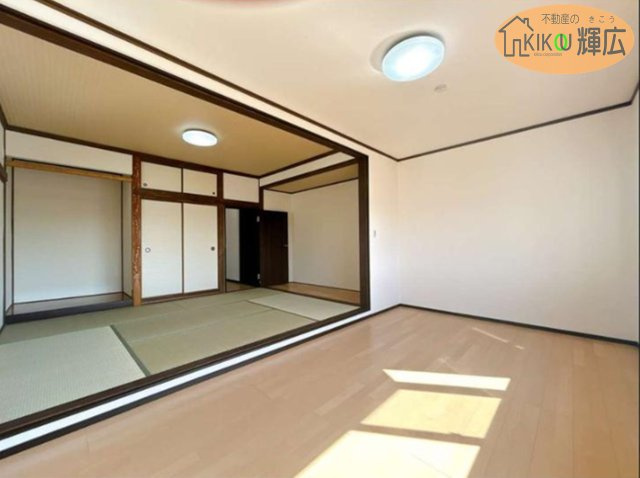 明石市魚住町清水　中古戸建の居間・リビング