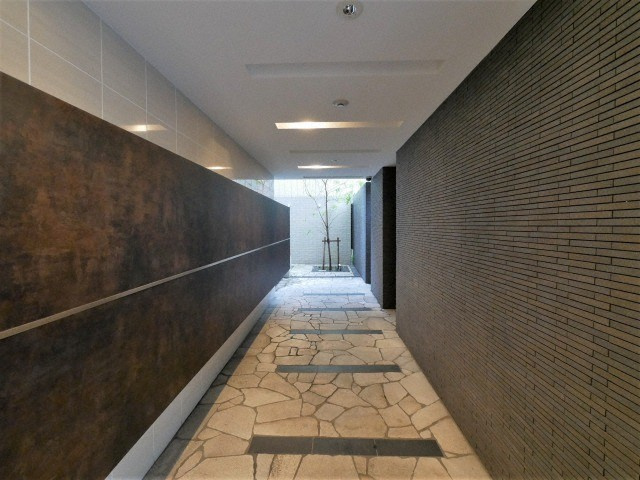 コンフォート弁天のロビー