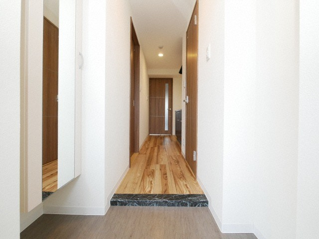 コンフォート弁天の玄関